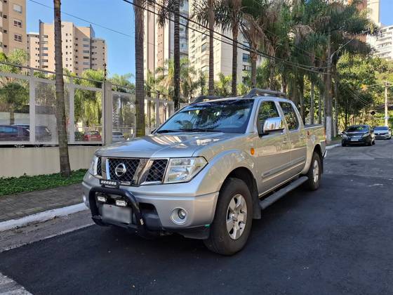 NISSAN FRONTIER 2.5 LE 4X4 CD TURBO ELETRONIC DIESEL 4P AUTOMÁTICO NISSAN FRONTIER 2.5 LE 4X4 CD TURBO ELETRONIC DIESEL 4P AUTOMÁTICO